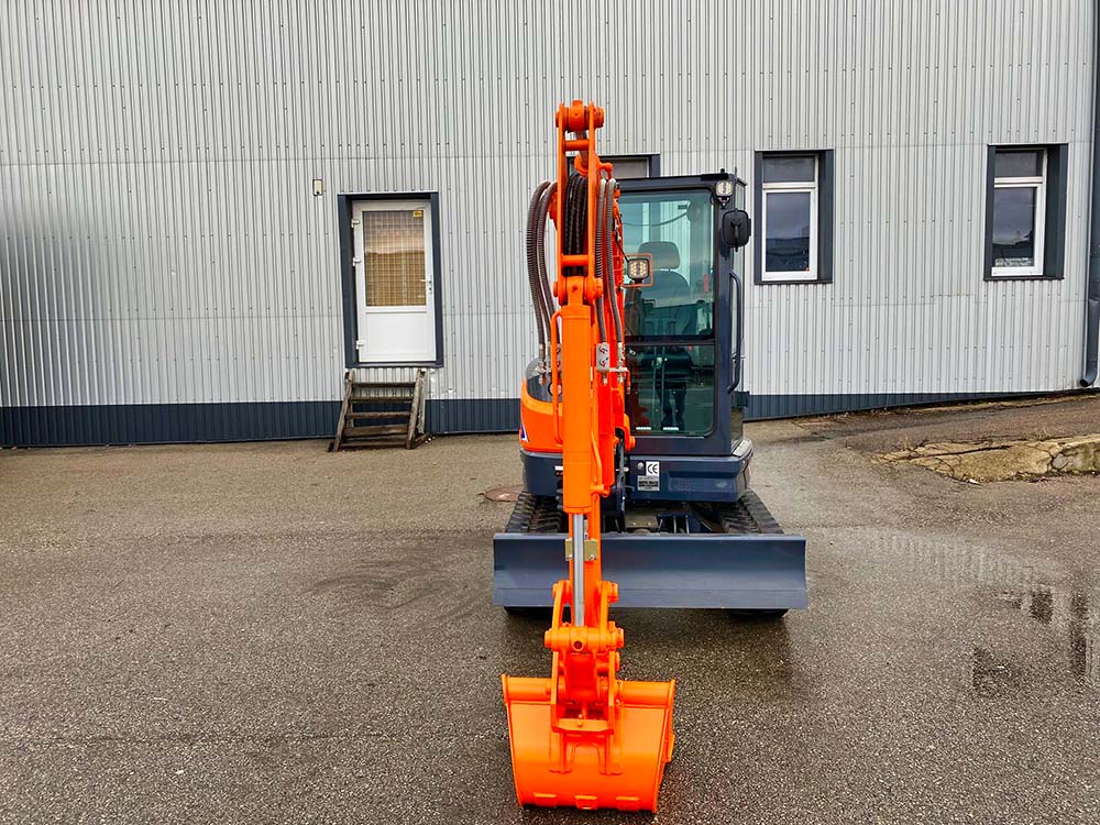 CDM6025 HÜDRAULILINE EKSKAVAATOR 3